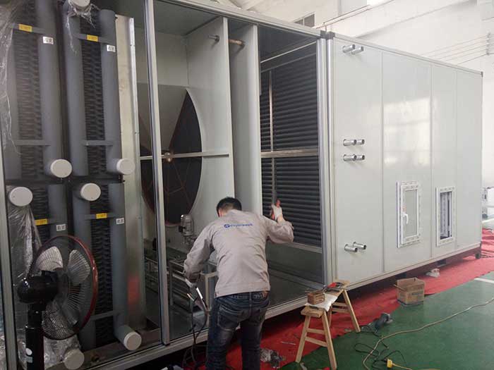 威海某大型化工企業兩臺10%濕度，40000風量2臺除濕機組